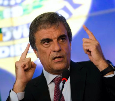 Cardozo deixa Ministério da Justiça para assumir AGU, em seu lugar assume ex-procurador-geral da Justiça da Bahia, Wellington Cesar Jose Eduardo Cardozo